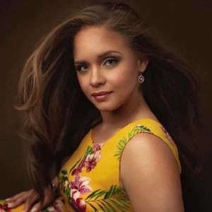 Meet your Posher, Juli